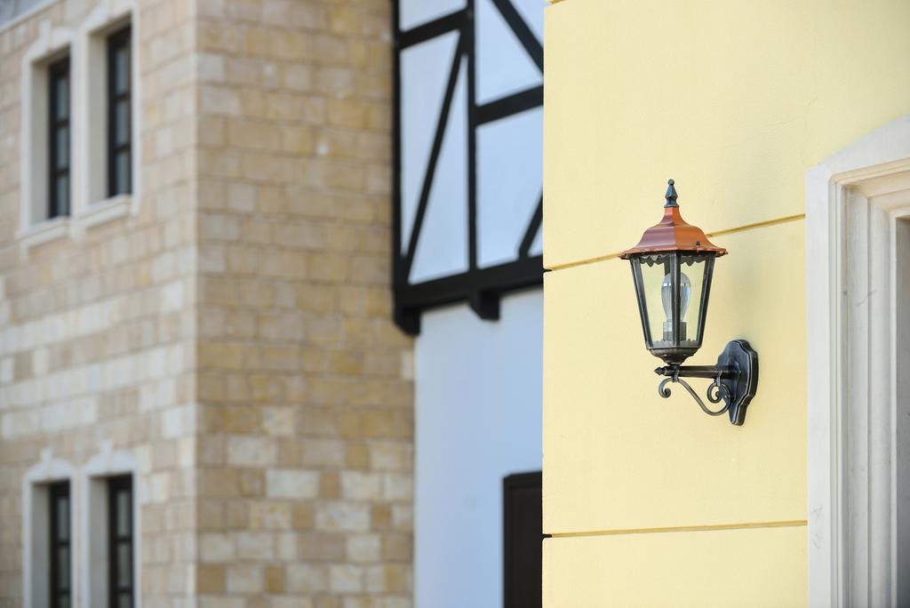 Hotel Castel Royal Mosnita Noua ภายนอก รูปภาพ