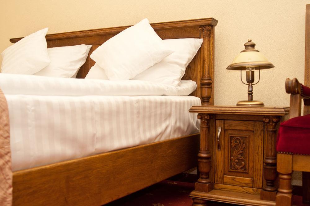 Hotel Castel Royal Mosnita Noua ภายนอก รูปภาพ